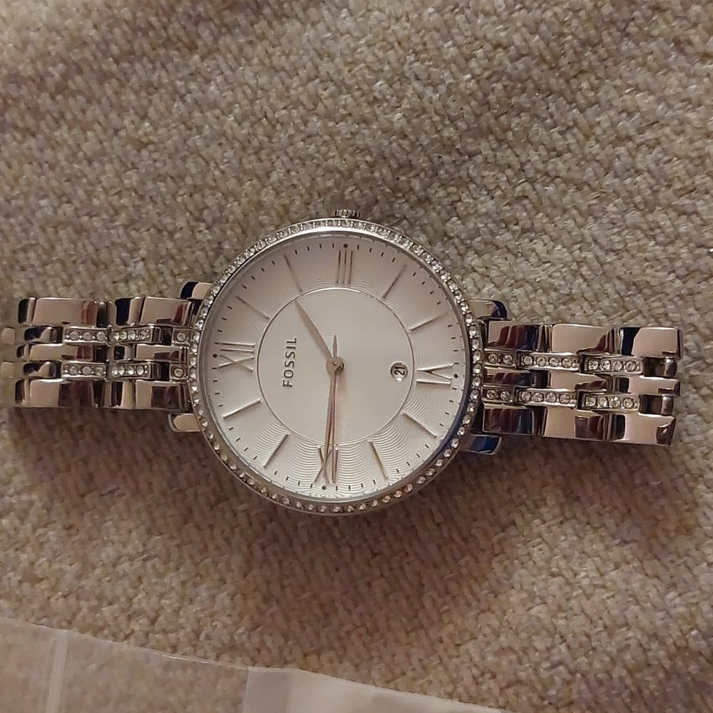 Like New Women's Fossil Silver Watch